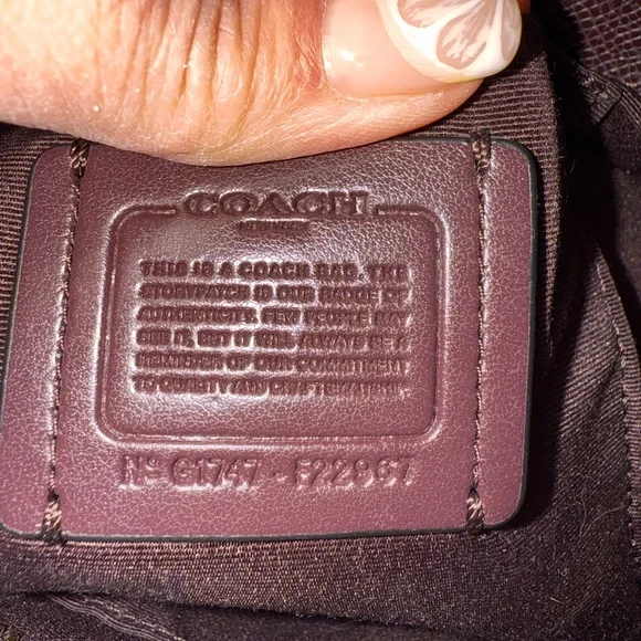 Coach Deep Burgundy Red Leather Tote Bag with Structured Design - Picture 7 of 9